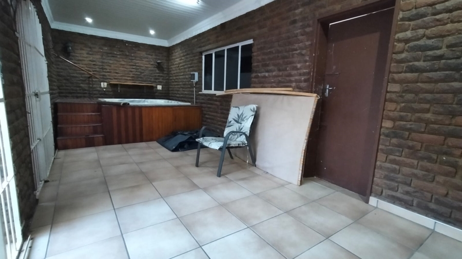 4 Bedroom Property for Sale in Protea Park North West